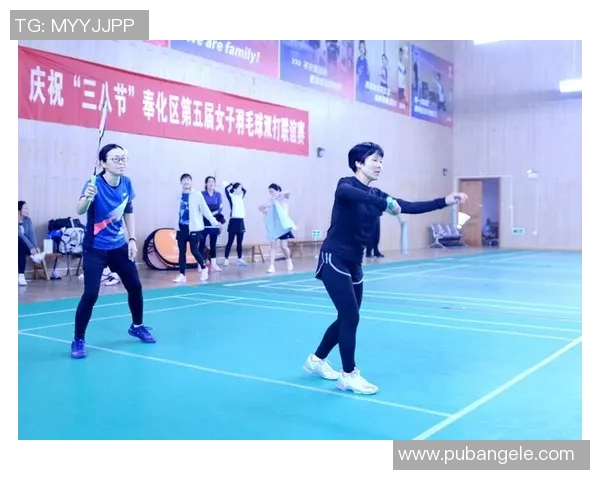 羽毛球盛宴:深入武汉羽毛球队的默契配合与训练秘辛